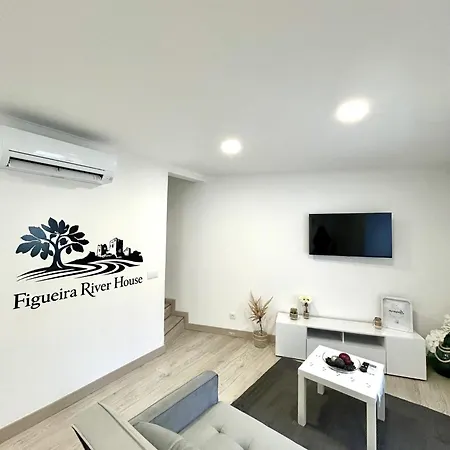 بيت للعطل Figueira River House